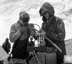 Illustration for article titled Meet Griffith Pugh: The Everest Pioneer You've Never Heard Of